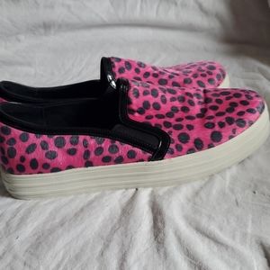 Skecher  Street  air cooled women's  size 9.